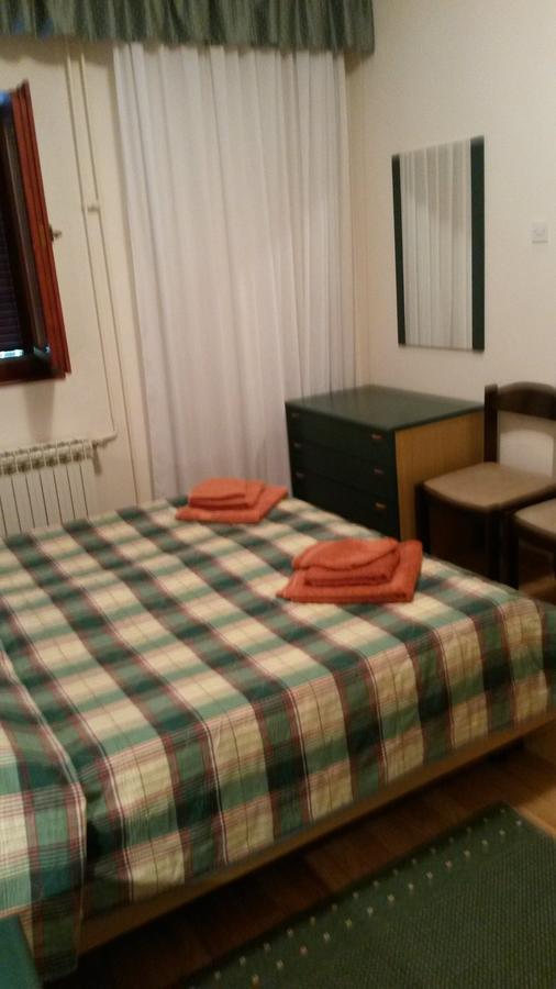 Apartments Soric ロヴィニ エクステリア 写真